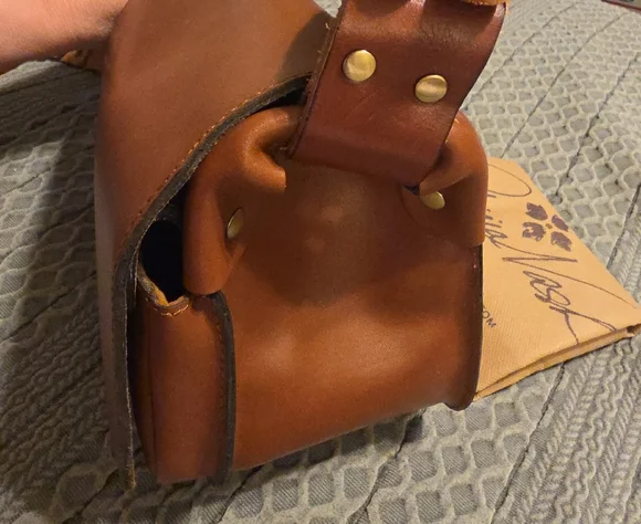 Patricia Nash Cognac Leather Crossbody Bag - Picture 7 of 12